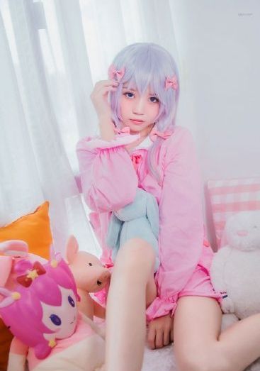 女教师在线播放