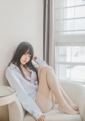 李念裸妆照片大全