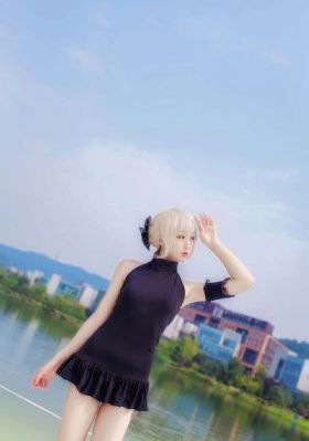 女教师hd中字版高清费看